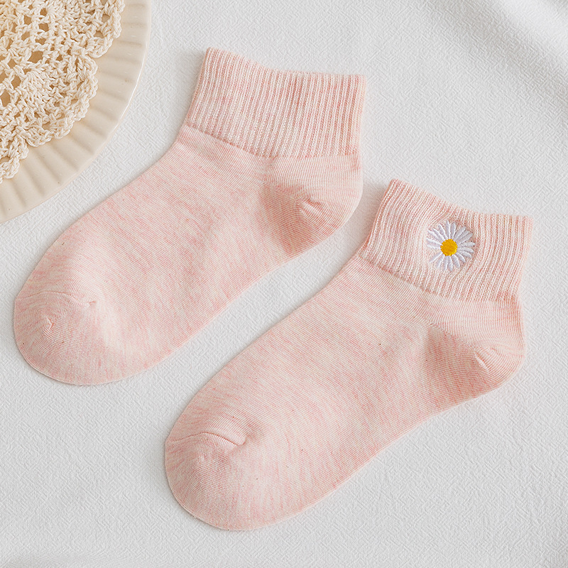 Spring And Summer Socks Small Daisy Embroidered Modal Ms. Boat Socks Solid Color Socks Wild College Wind